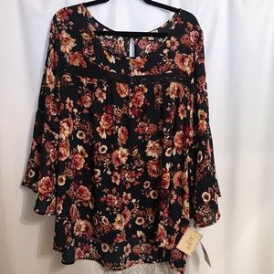 Floral plus size top